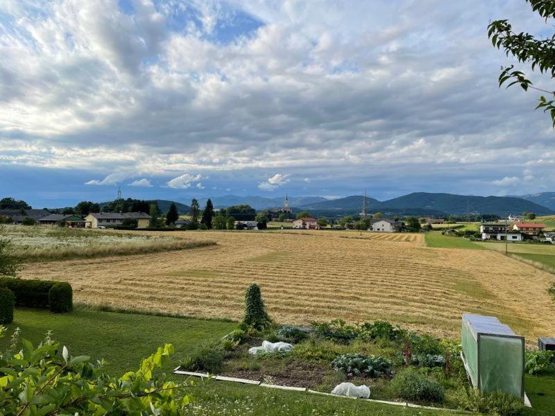 Privatzimmer Steiner Weitendorf  ภายนอก รูปภาพ