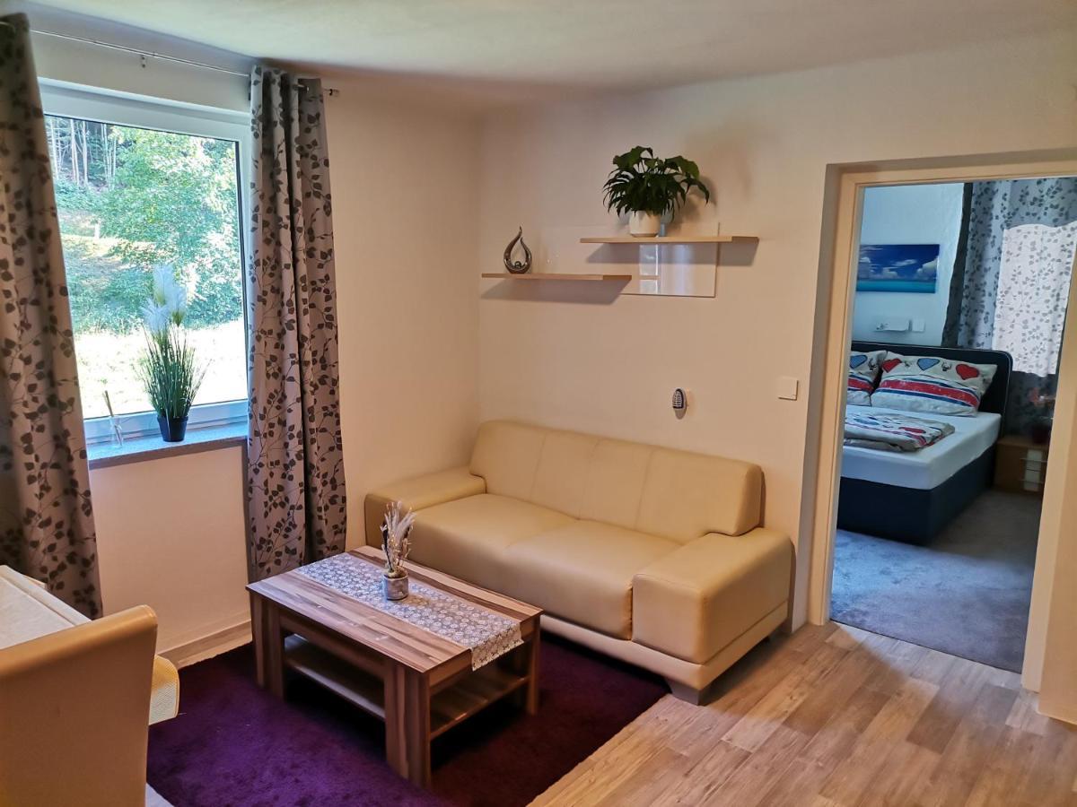 Privatzimmer Steiner Weitendorf  ภายนอก รูปภาพ