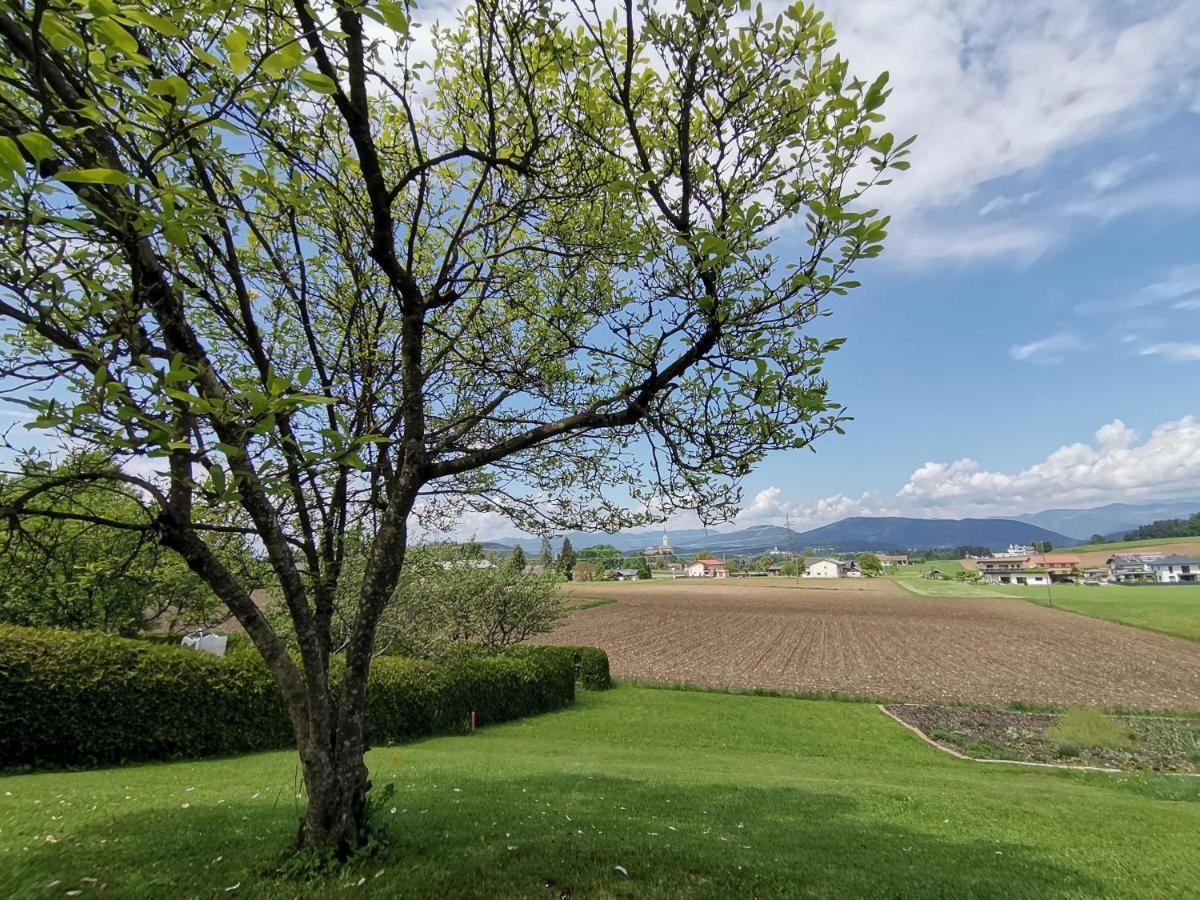 Privatzimmer Steiner Weitendorf  ภายนอก รูปภาพ